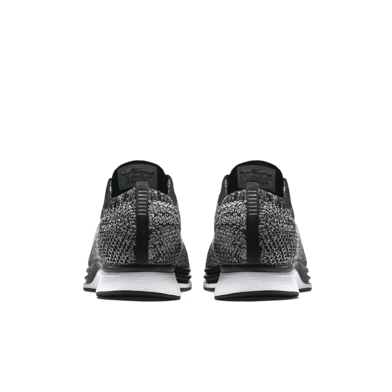 Nike Flyknit Racer Oreo 2.0 (526628-012)