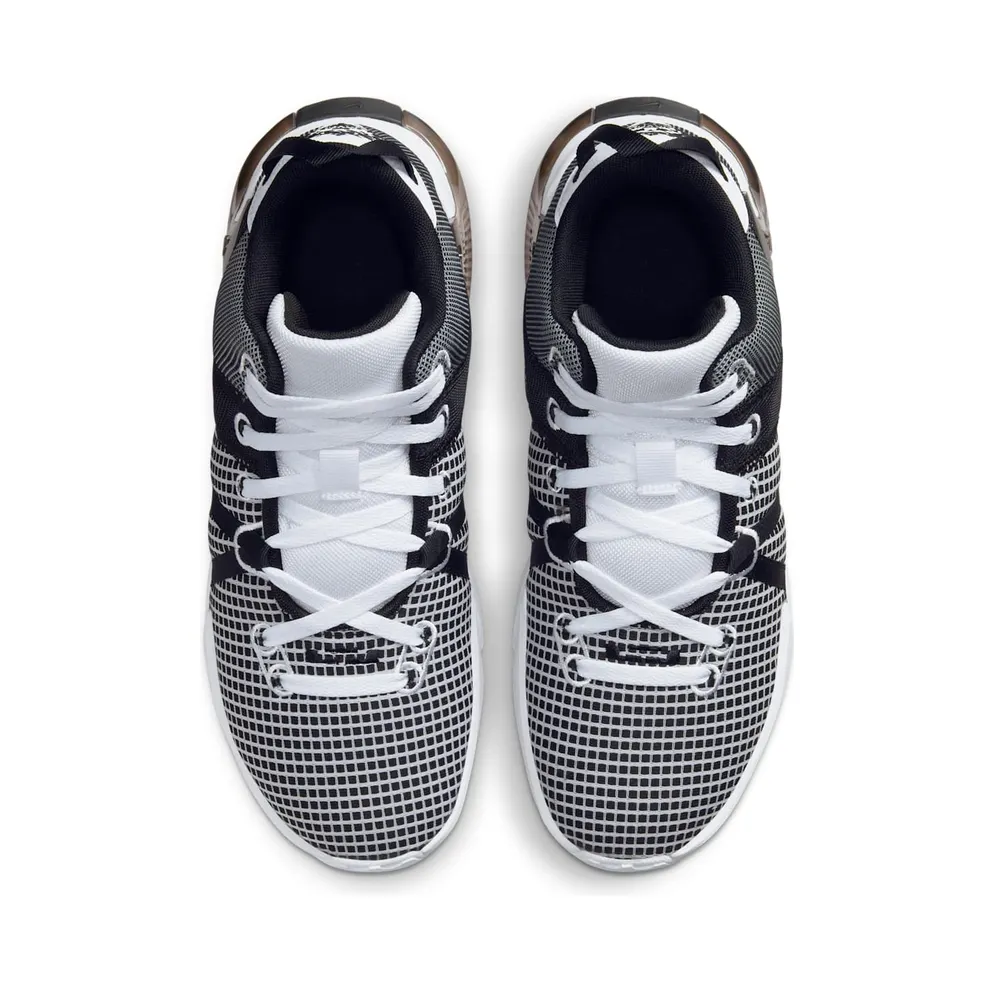 Nike LeBron Witness VII “Metallic Silver” (DM1123-100)