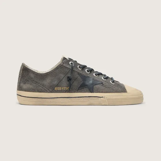 Golden Goose Men’S V-Star In Black Suede With Black Leather Star (GMF00129.F006615.90100)