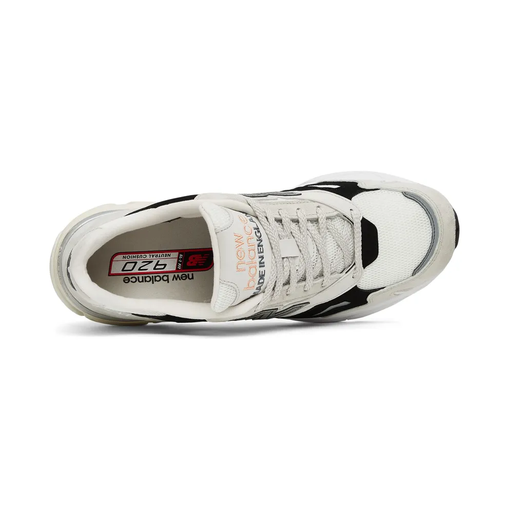 New Balance MADE in UK 920 Off White / White / Black (ML920V1-38211)