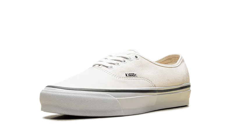 Vans OTW Authentic 44 Siped Vibram “Marshmallow White” (VN000Z3TCCZ)