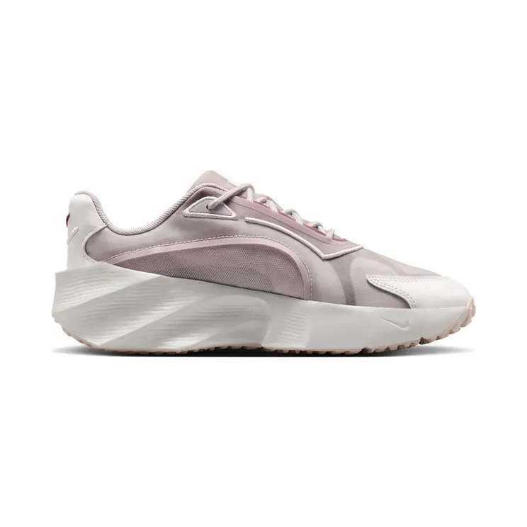 nike-aura-edge HQ7025-001