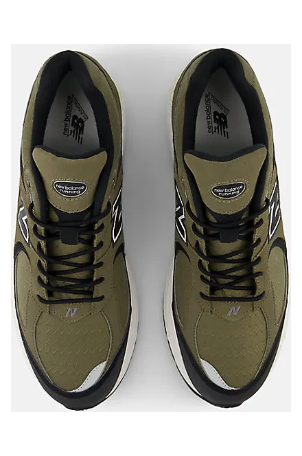 new-balance-2002r M2002RXU