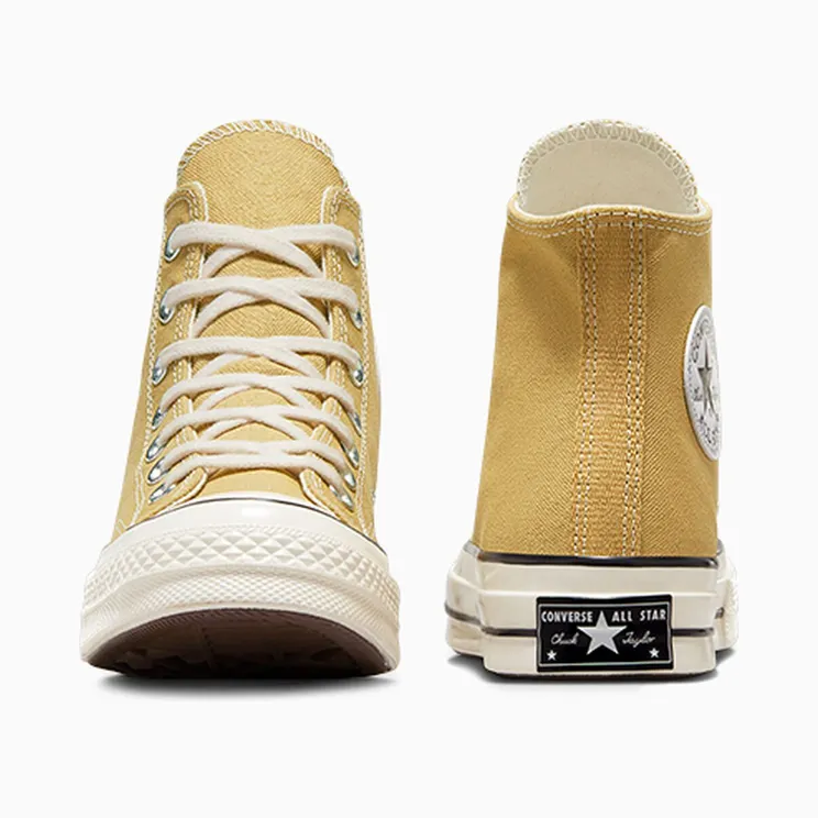 converse-chuck-taylor-all-star A04590C