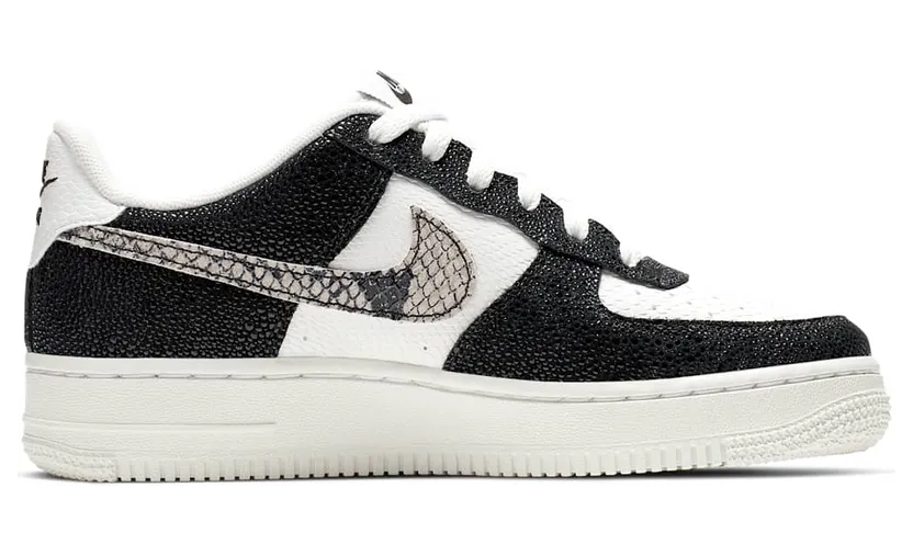 nike-air-force 820438-111