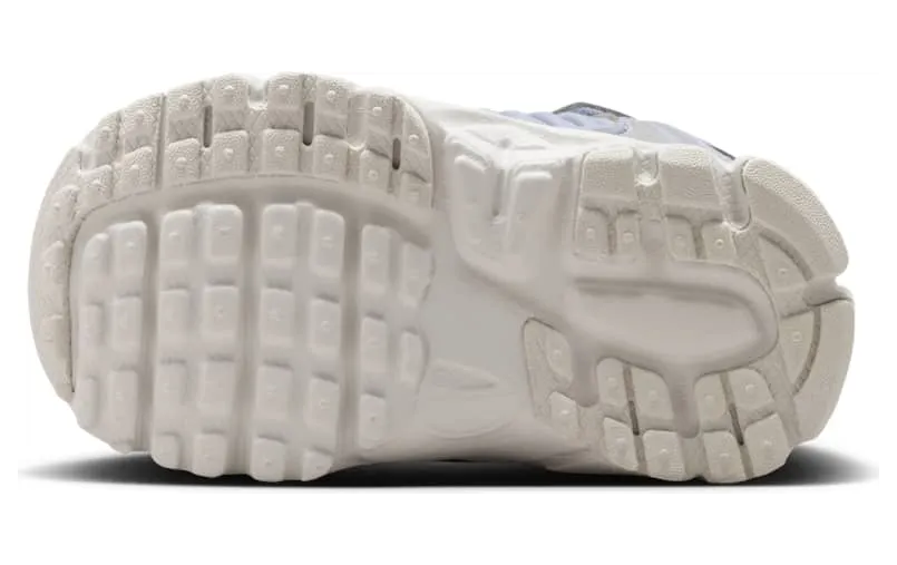 nike-vomero HF7000-014