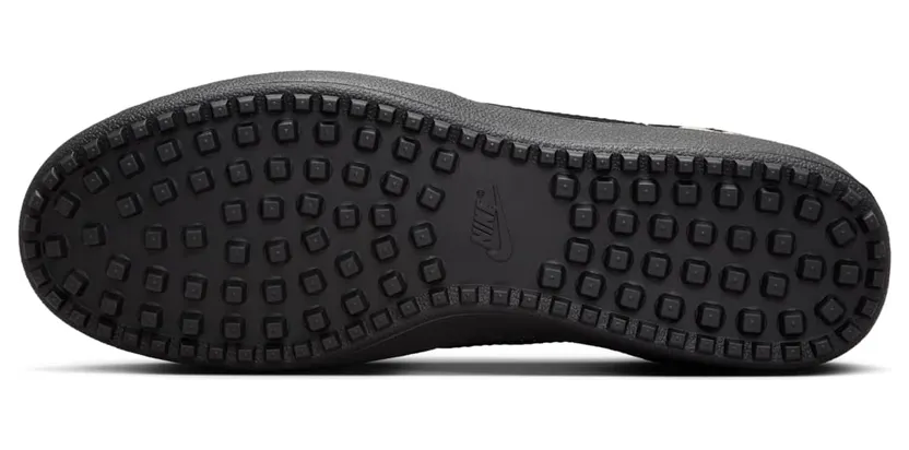 nike-field-general IB2323-001