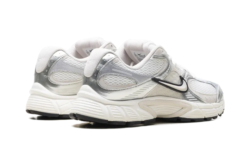 Nike V5 RNR “Light Orewood Brown” (HQ7901-104)