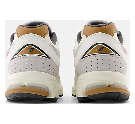 new-balance-2002r M2002RQW
