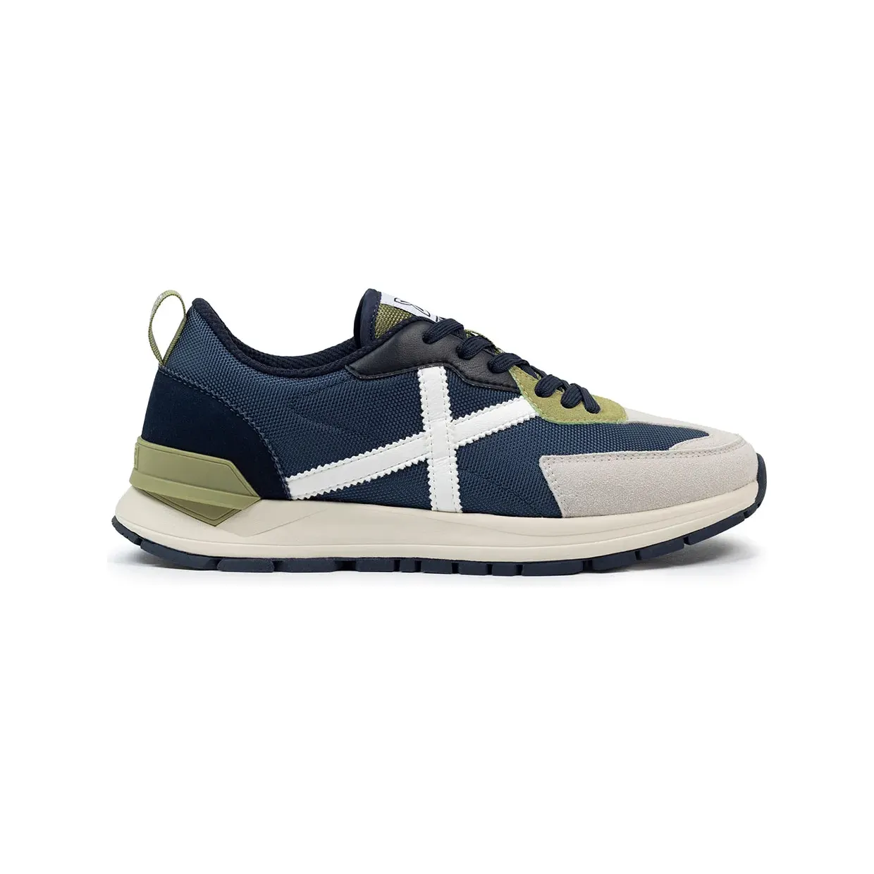 munich-sneaker 8832028