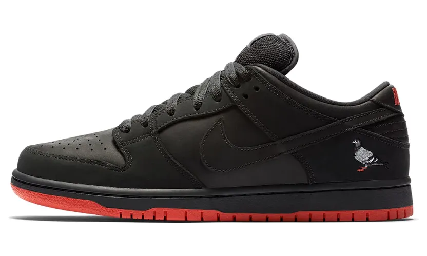 Nike SB Dunk Low Black Pigeon (Engraved) ((Engraved) 883232-008)