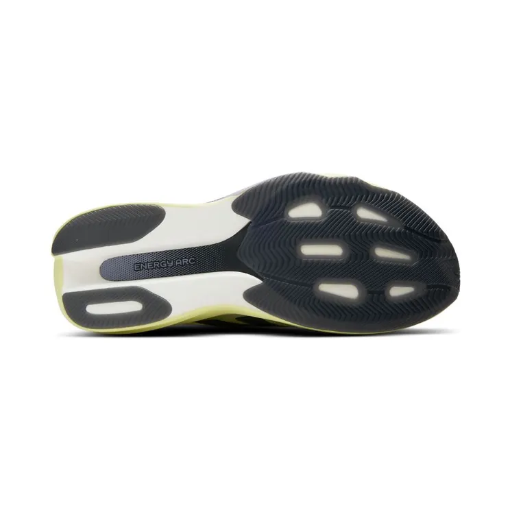 new-balance-sneaker MREBX4A2