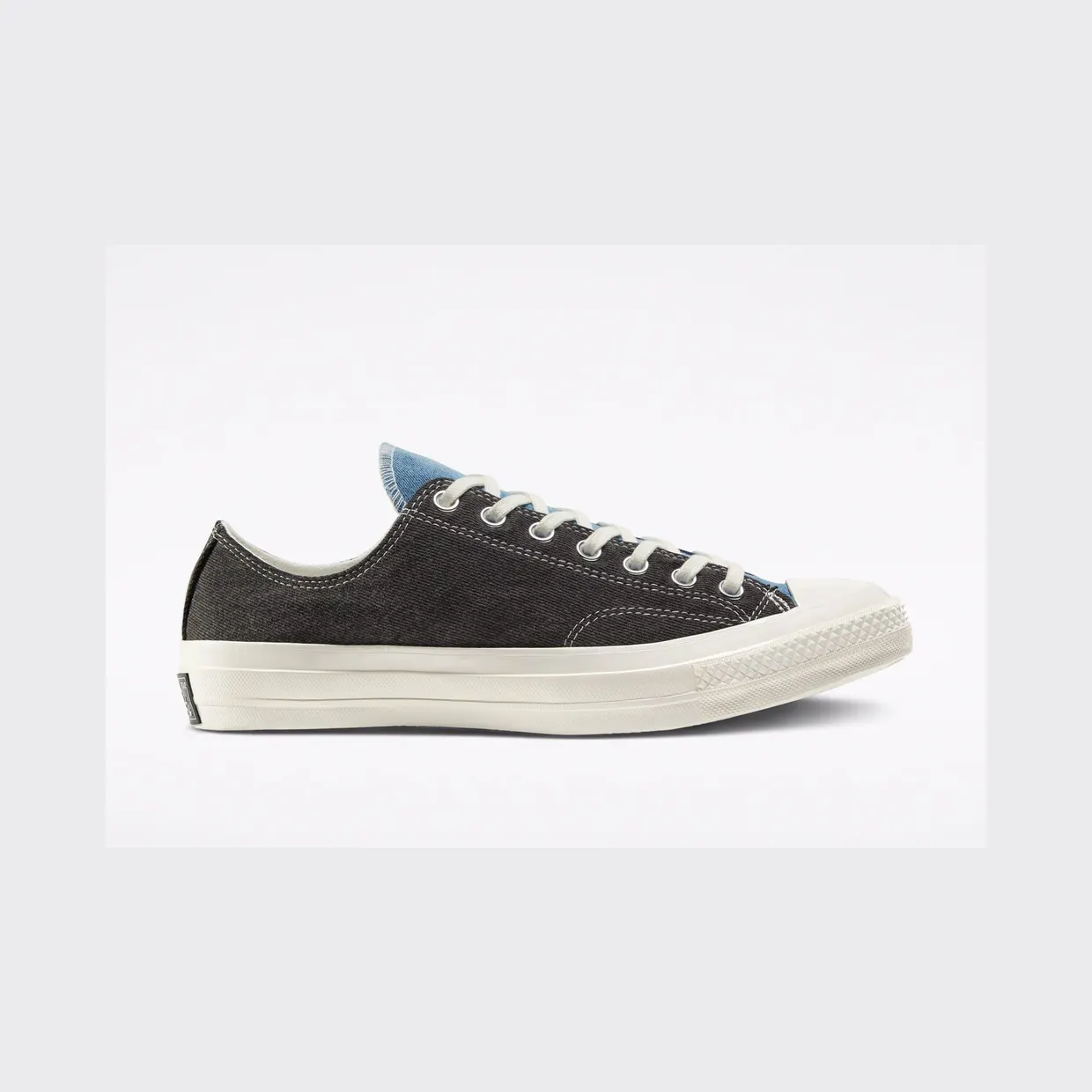 converse-chuck-taylor-all-star 166287C