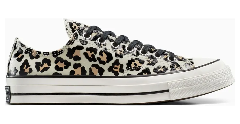Converse Chuck 70 “Glow-In-The-Dark Leopard” (A15033C)