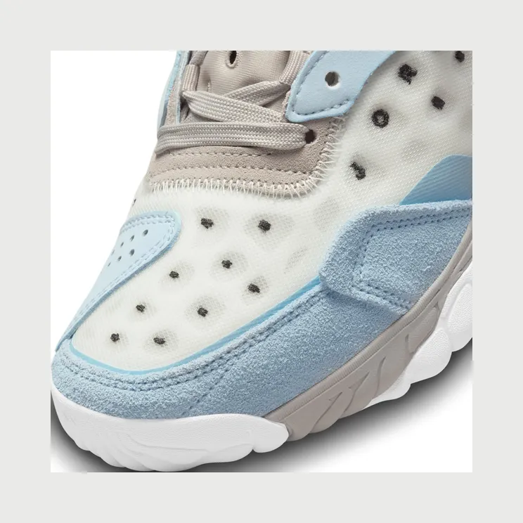 air-jordan-delta CW0913-004