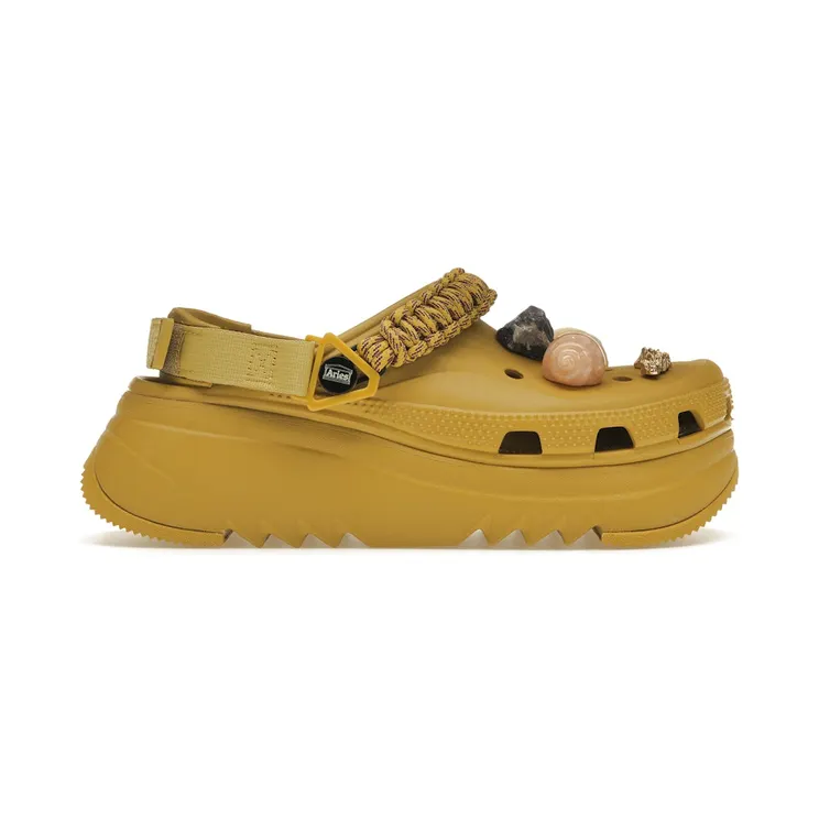 Crocs Classic Hiker Xscape Clog Aries Desert Grass (208683-76A)