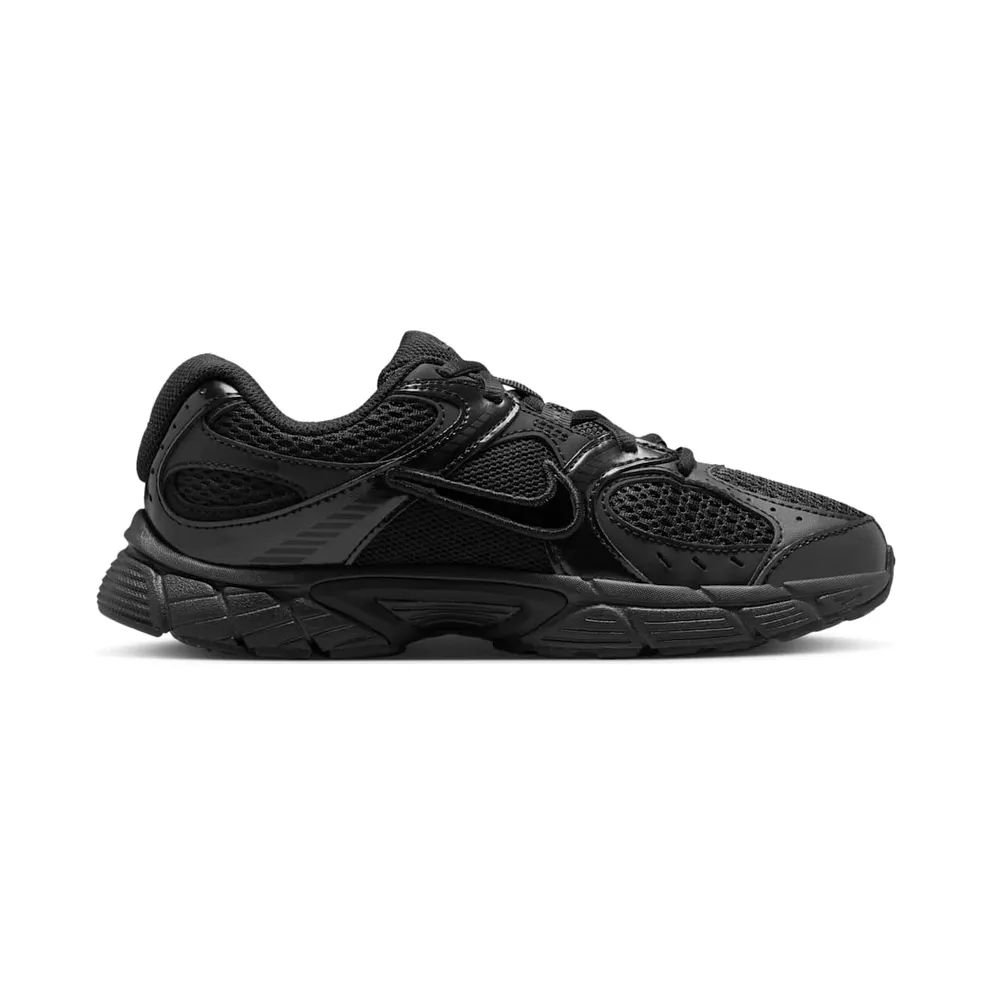 Nike V5 RNR GS “Triple Black” (HQ6411-002)