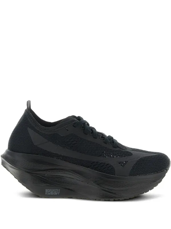 Comme Des Garçons x Mizuno Wave Rebellion Pro 3 opengewerkte – Black (GPK105)