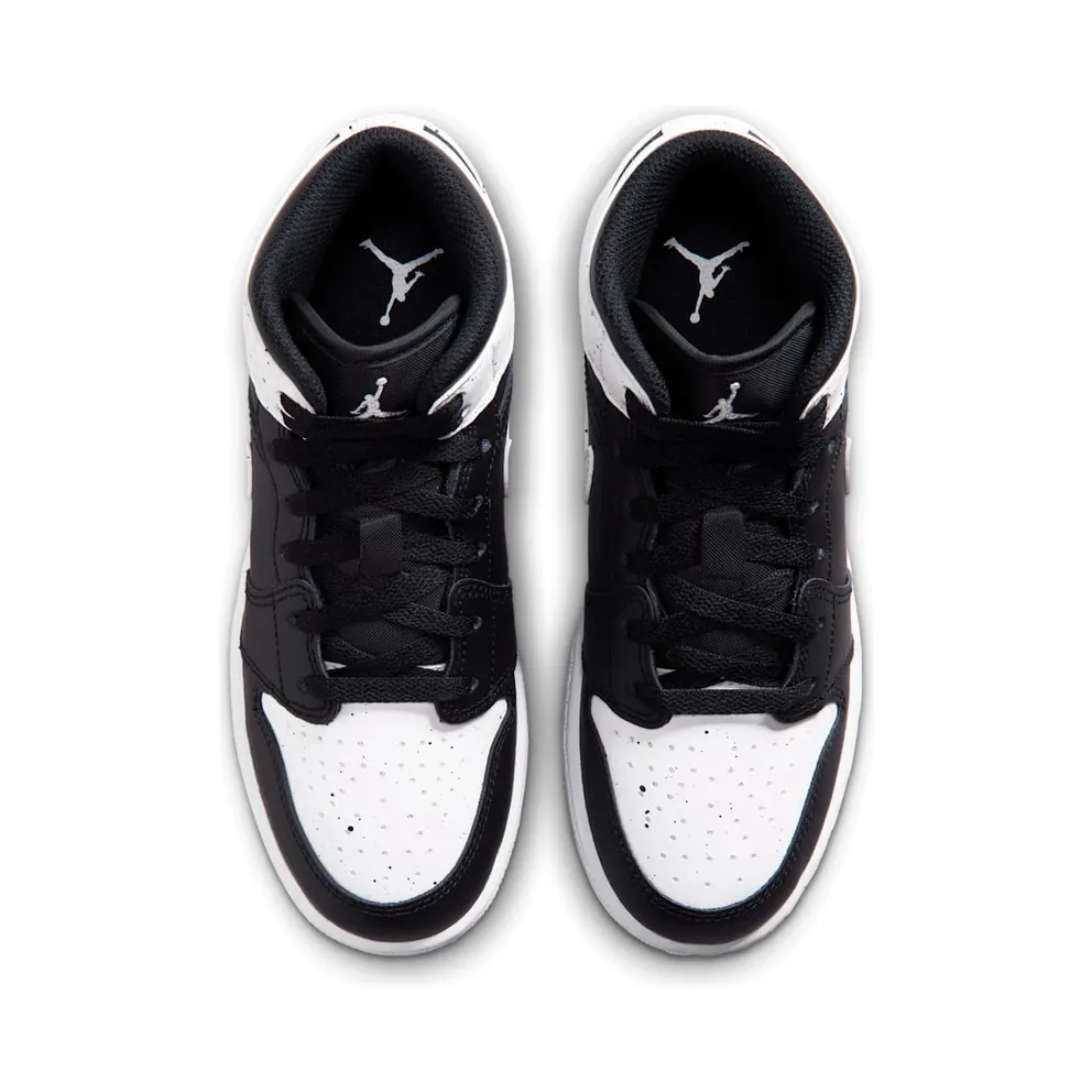 Nike Air Jordan 1 Mid “Black / White” (IX3526-010)