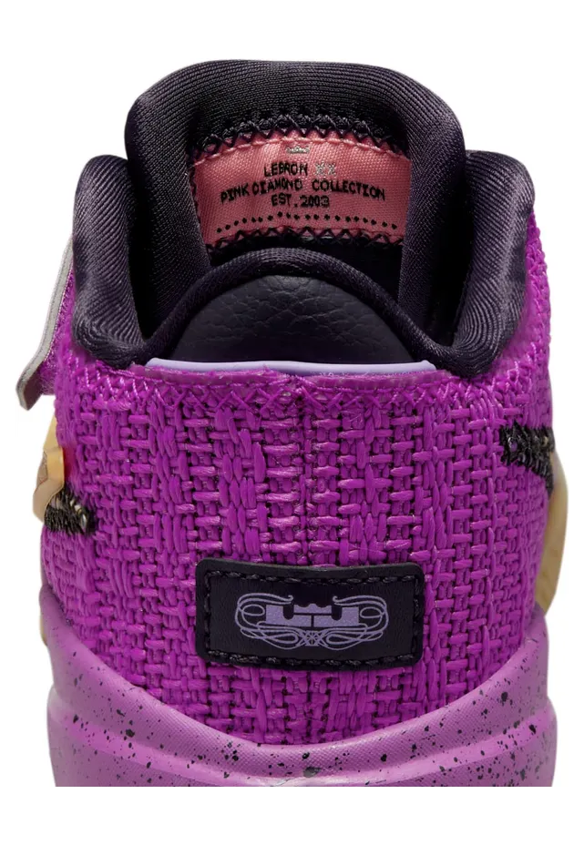 nike-lebron-20 FD0208-500