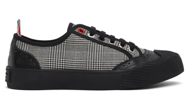 Thom Browne Black and White Houndstooth Vulcanized Brogued Sneakers (FFD052A-00033)