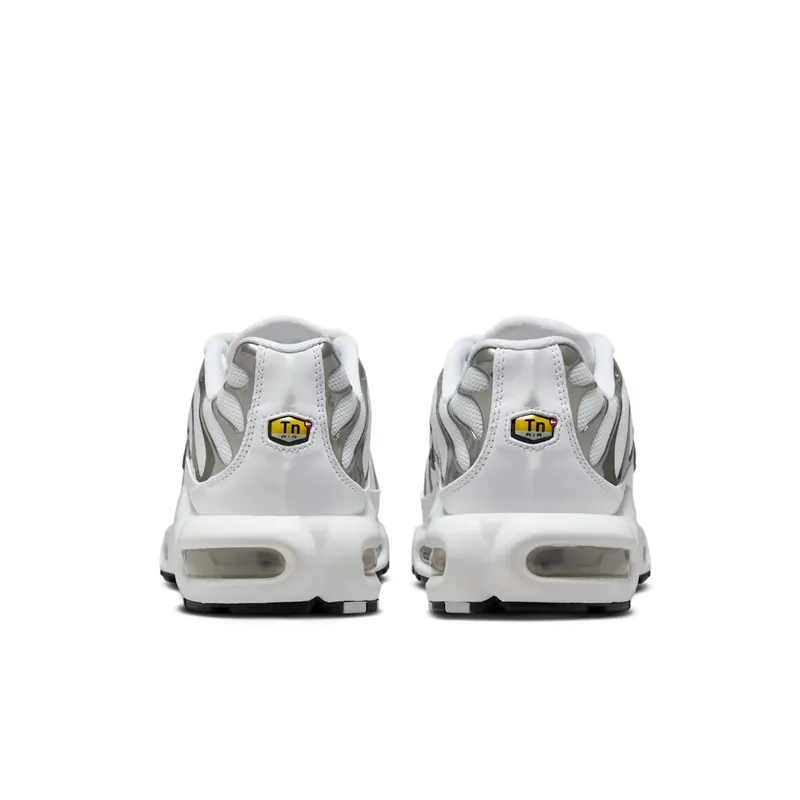 Nike Air Max Plus SE White Metallic Silver (HJ9743-100)