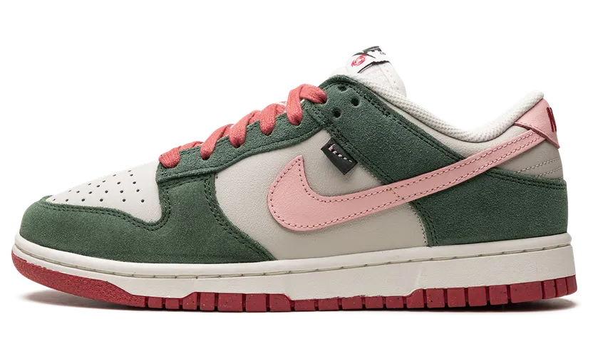 Nike DUNK LO SE “All Petals United” (FN8923-061)