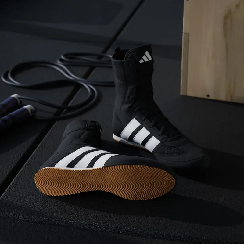 Adidas Box Hog Classic Core Black / Cloud White / Core Black (JQ8538)