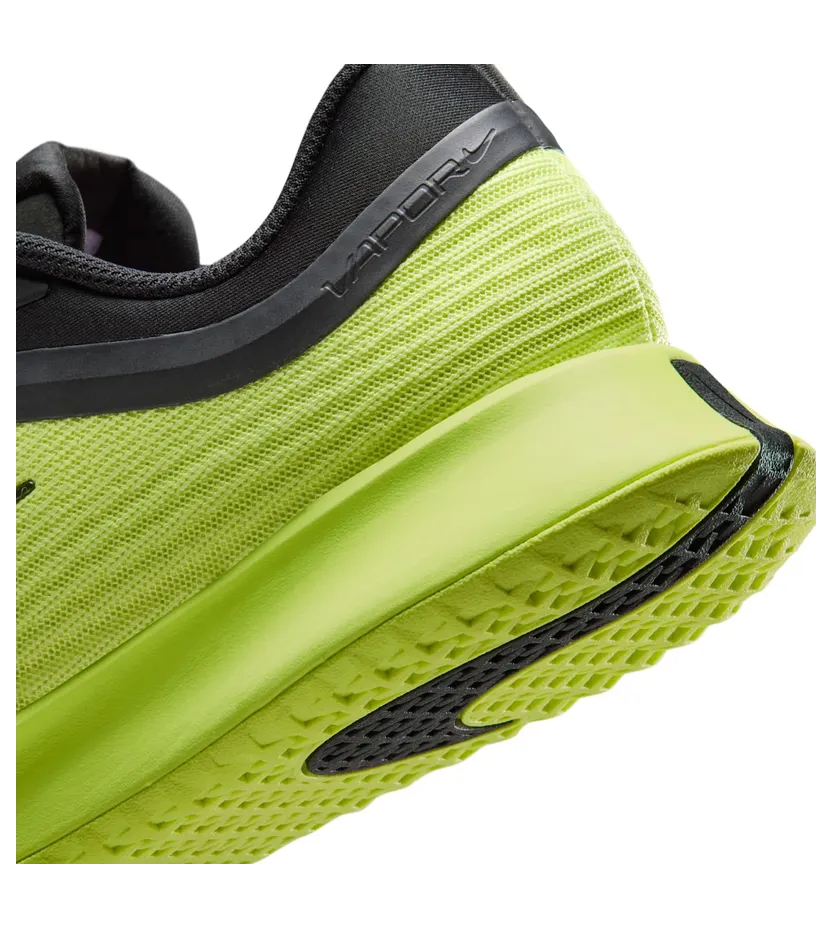 nikecourt IB6550-700