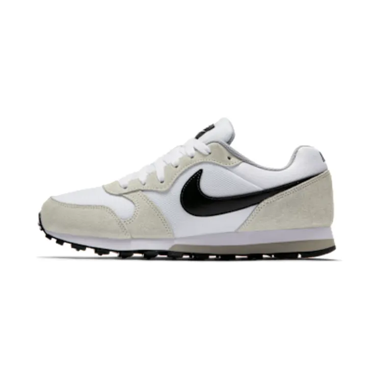 Nike MD Runner 2 “White / Wolf Grey / Black” (749869-100)