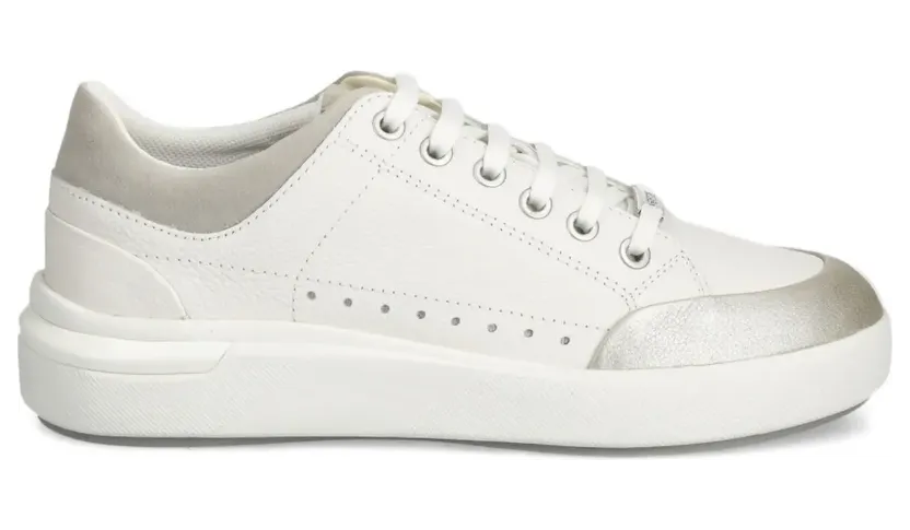 Geox Dayla Sneakers mit perforierten Einsätzen – Weiß (D36QFA04622)