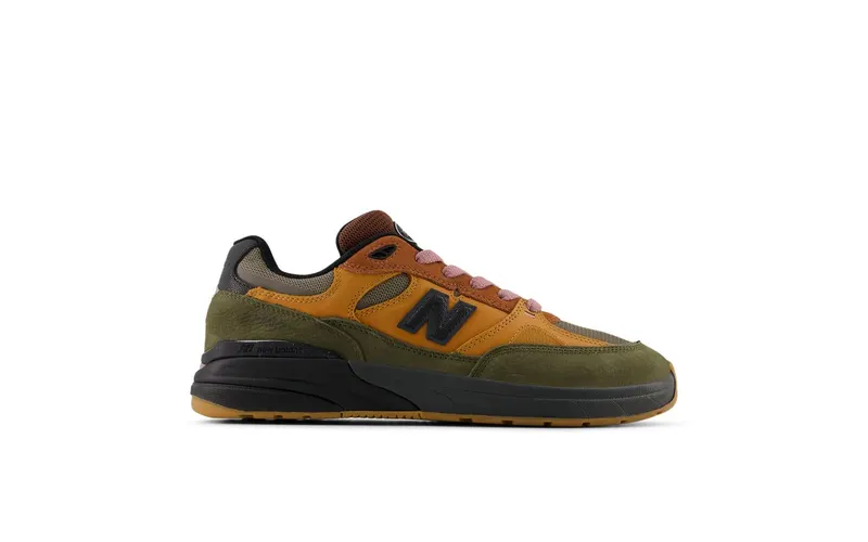 New Balance 933 TRUE BROWN/ CANDY PINK (NM933LOT)