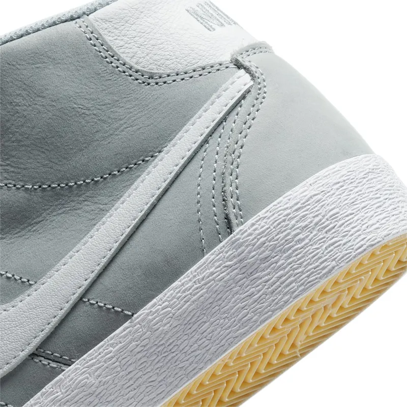 nike-sb-bruin-high-iso DV5472-001