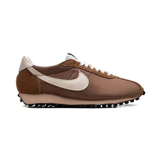 Nike -Detail “Brown” (IB8868)