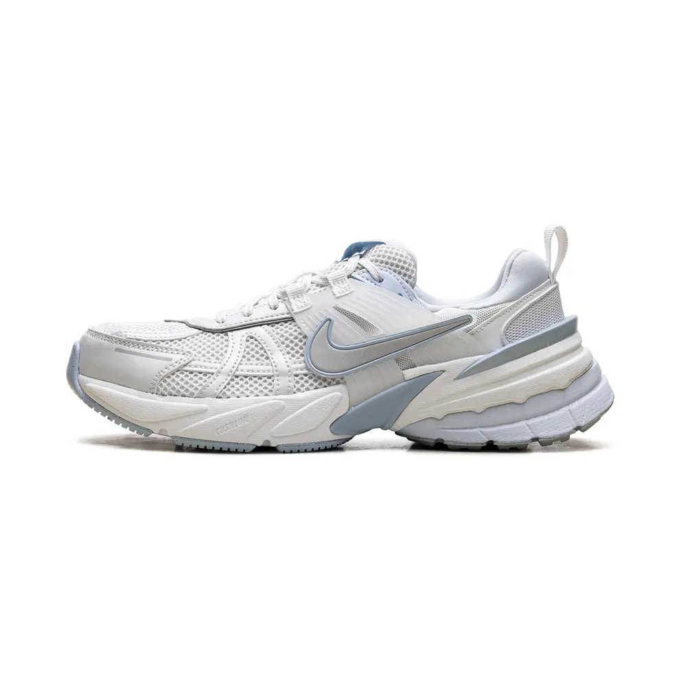 Nike V2K Run “Platinum Tint Summit White Light Smoke Grey” (FD0736-009)