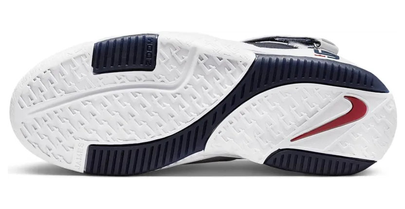 nike-lebron DR0826-100