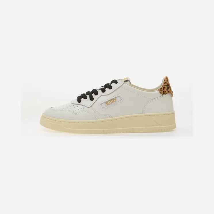 AUTRY – Low Leather and Leopard Medialist Sneakers – Woman – Size 40 (A1UNAULWOC02)