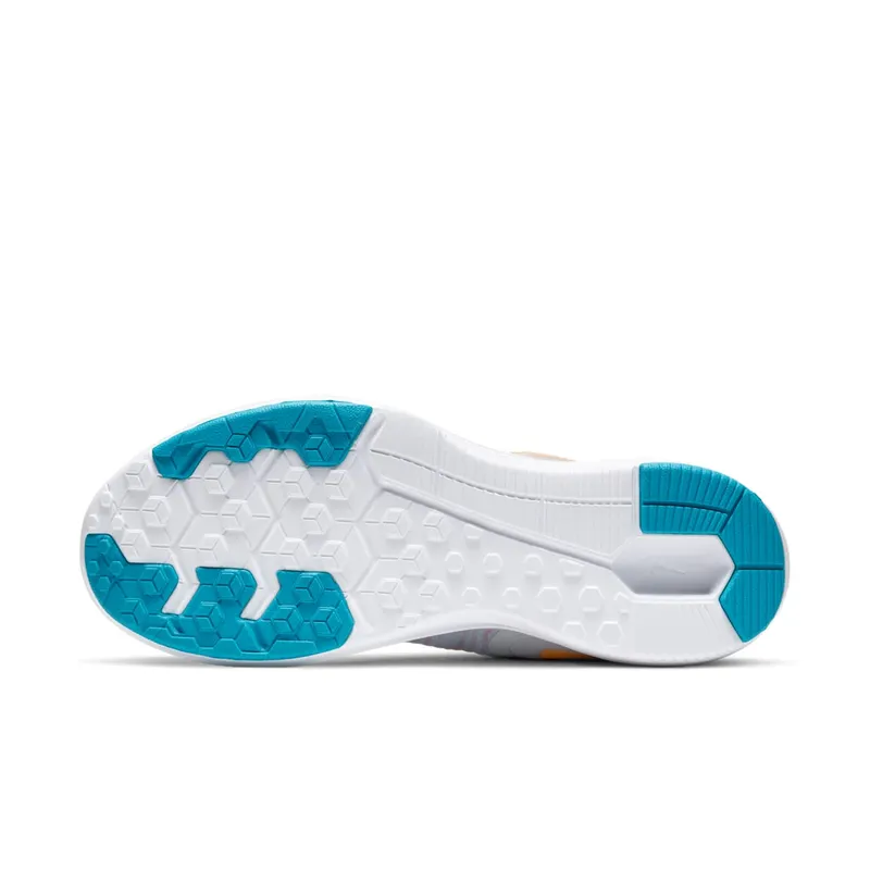 Nike In Season TR 8 “Pure Platinum / Blue Force / Laser Fuchsia / Melon Tint” (AA7773-004)