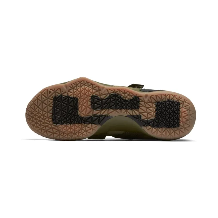 nike-lebron 897646-200