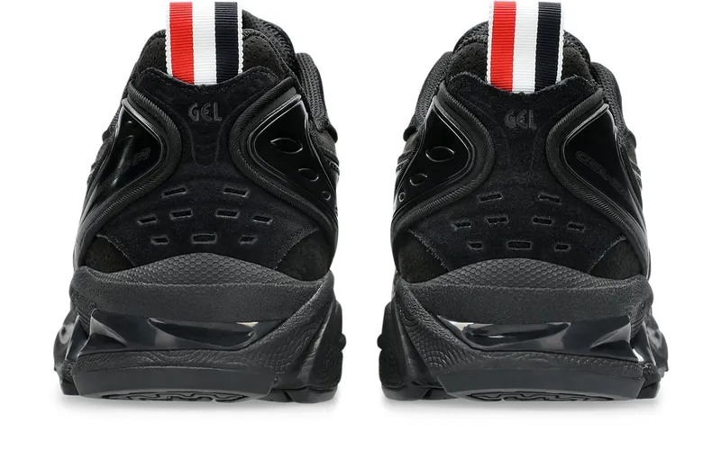 ASICS Gel-Kayano 14 Black / Black (1203B110-001)