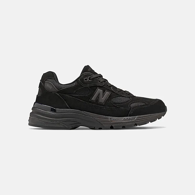 New Balance 992 “Triple Black” (M992EA)