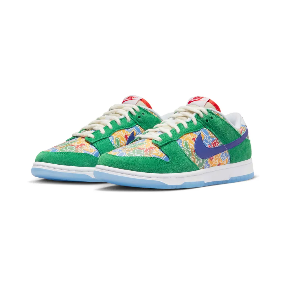 Nike Dunk Low “Foam Finger” (DZ5184-300)