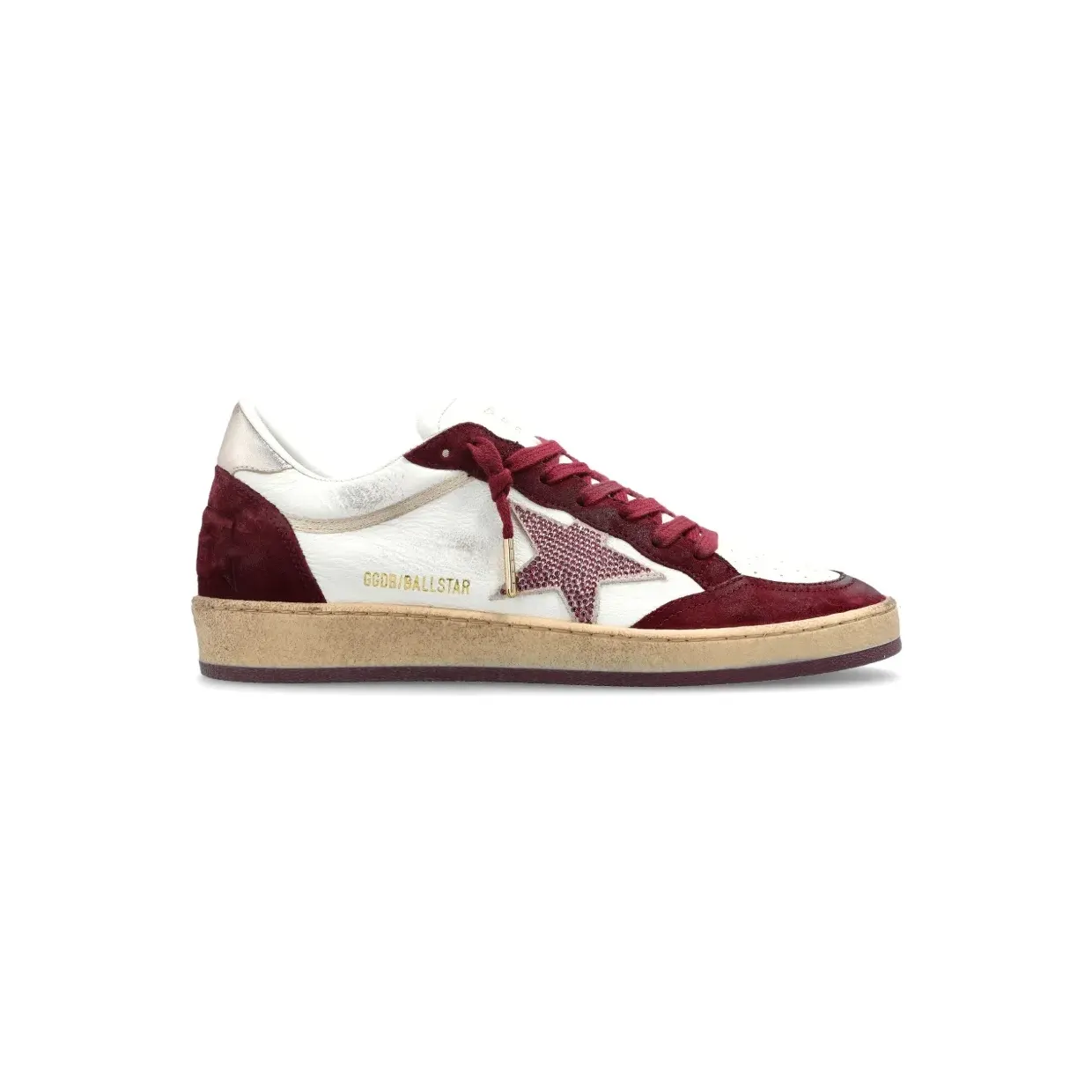 Golden Goose Ballstar low-top met sterapplicatie “Red” (GWF00117F008066)