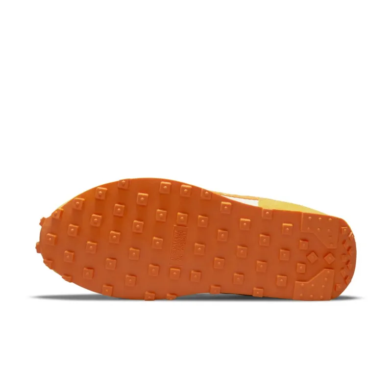 Nike Daybreak Paisley Swoosh Magma Orange (W) (DJ4667-113)