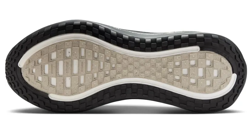 nike-vomero-plus IM6776-060
