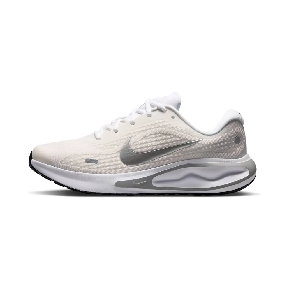Nike Journey Run Weiß/Sail/Schwarz/Metallic Silver (FJ7765-124)