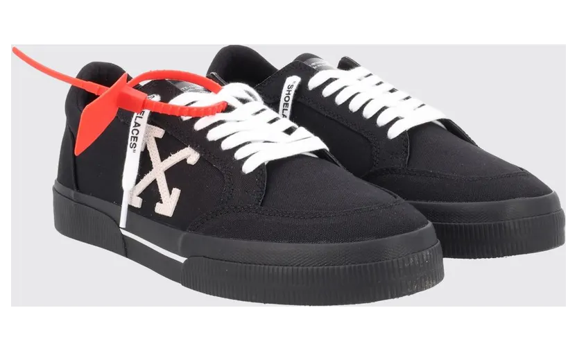 Off-White Sneakers Black (M293C9F0031001)