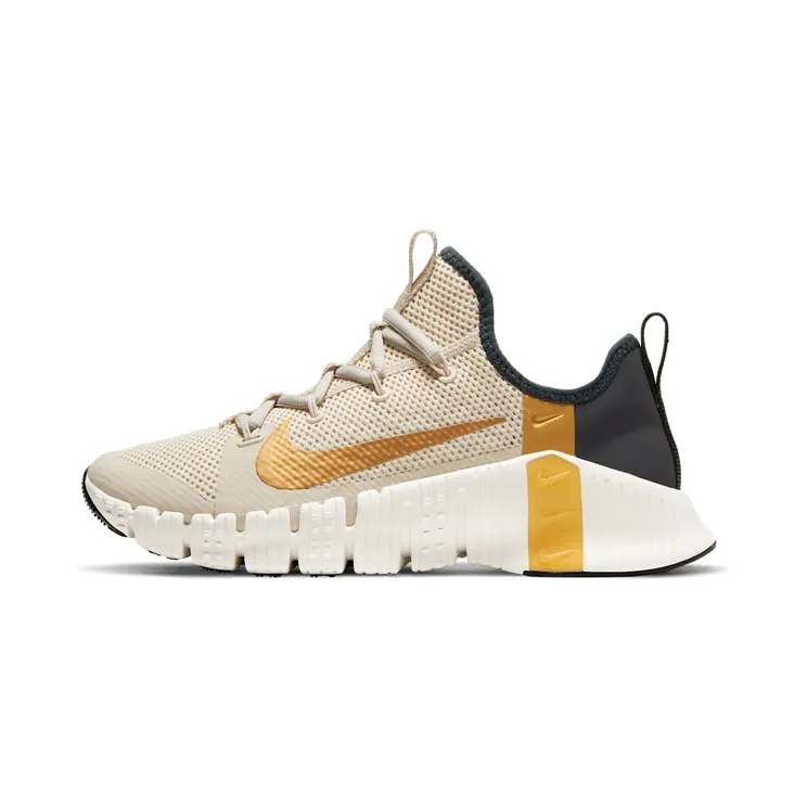 Nike FREE METCON 3 “Light Orewood Brown / Dark Smoke Grey / Metallic Gold” (CJ6314-170)