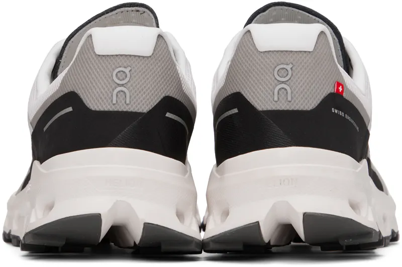On White & Black Cloudvista (64.99059)