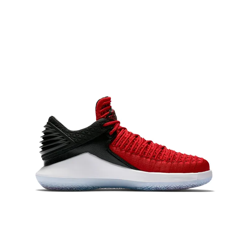 Jordan XXXII Low Win Like 96 (GS) University Red/Black-Metallic Silver (AA1257-603)